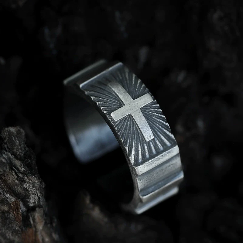 Joshua 1:9 Fearless Cross Ring - Image 3