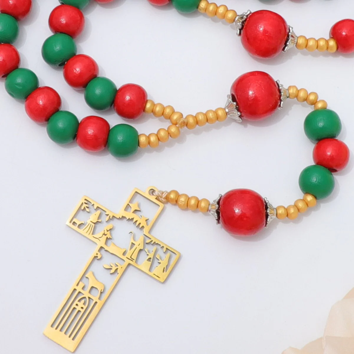 Nativity Birth of Jesus Rosary – Christmas Red & Green Wood Beads - Image 2