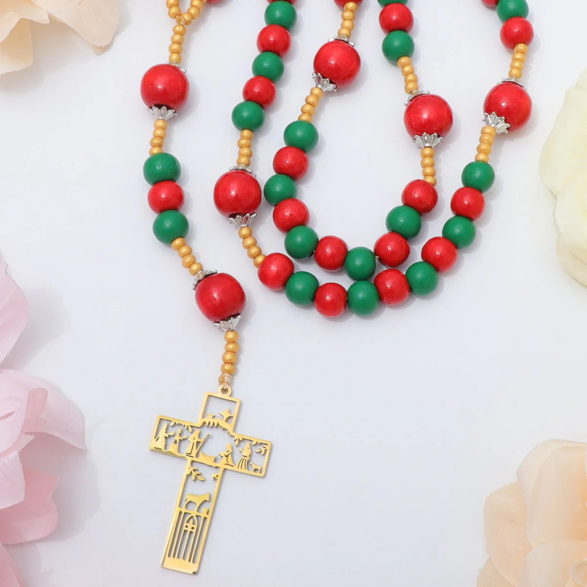 Nativity Birth of Jesus Rosary – Christmas Red & Green Wood Beads - Image 4